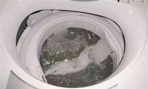洗衣机一直进水排水是怎么回事